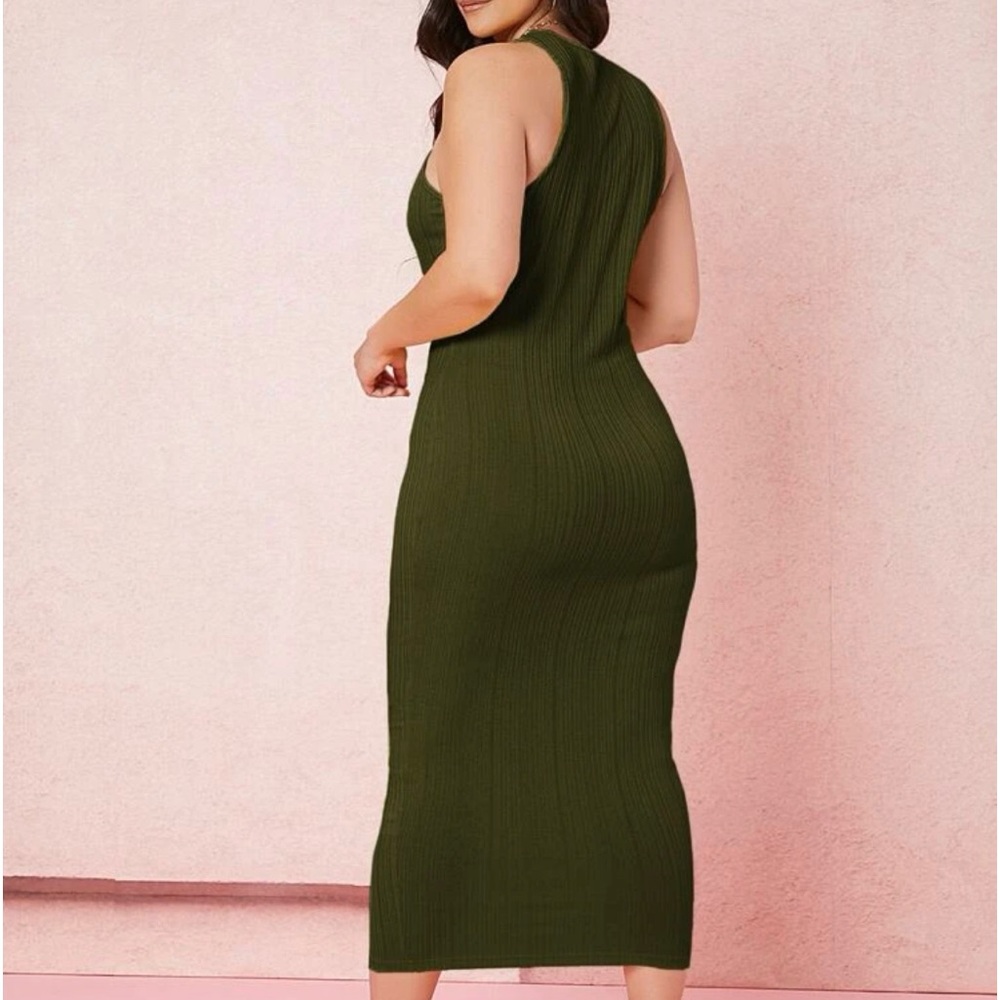 Plus Solid Bodycon Dress - Picture 2 of 2